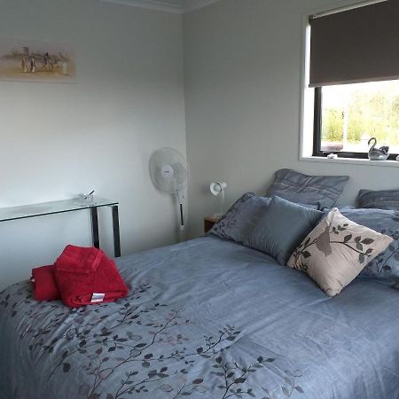 My Place Bnb Tuatapere Ngoại thất bức ảnh