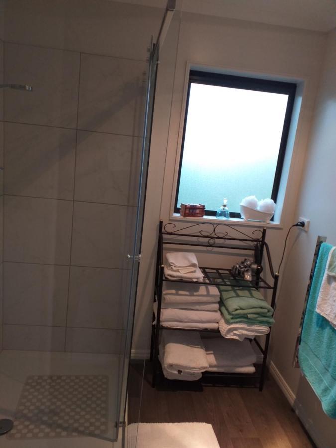 My Place Bnb Tuatapere Ngoại thất bức ảnh